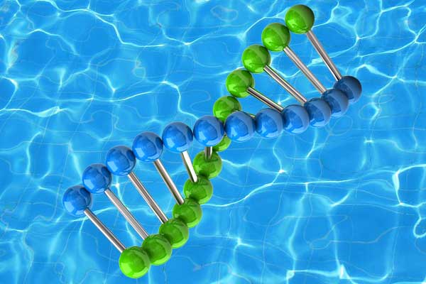 цепочка ДНК на фоне воды