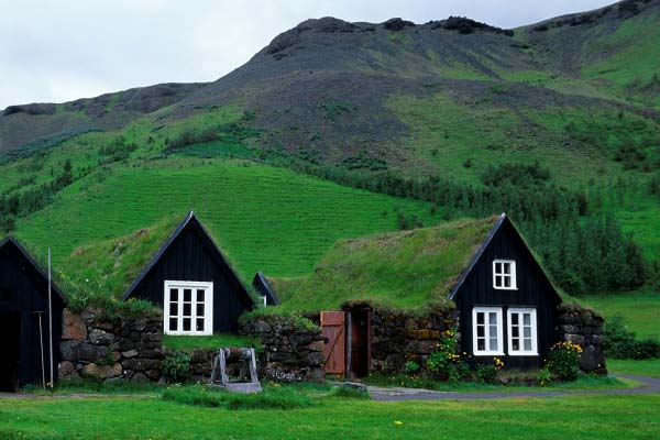 деревня-музей Скоугар в Исландии