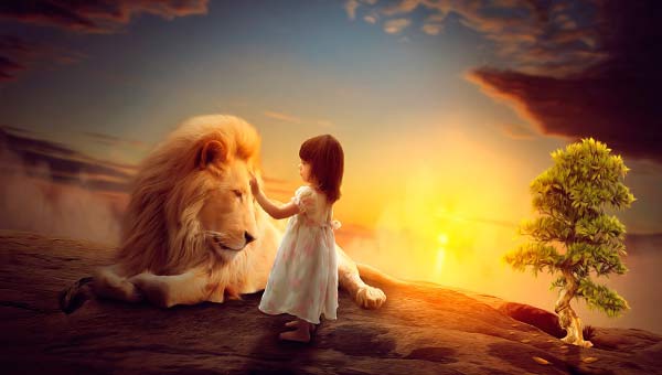лев и маленький ребёнок