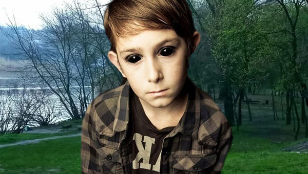 мальчик демон с черными глазами
